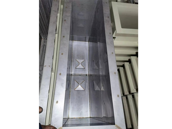 表面处理生产线制作现场